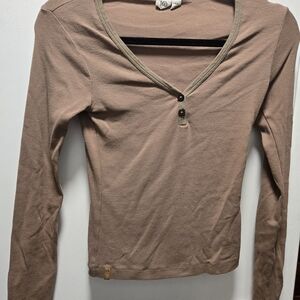 tentree Long-Sleeve Henley Top in Dusty Rose with Contrast Trim